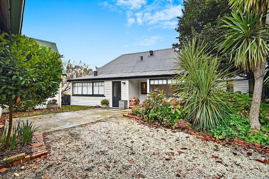 Blackwood Tree Cottage - Heritage Listed Property - Evandale! Exterior foto